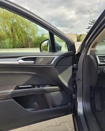 Ford Mondeo cena 44900 przebieg: 222800, rok produkcji 2016 z Swarzędz małe 254